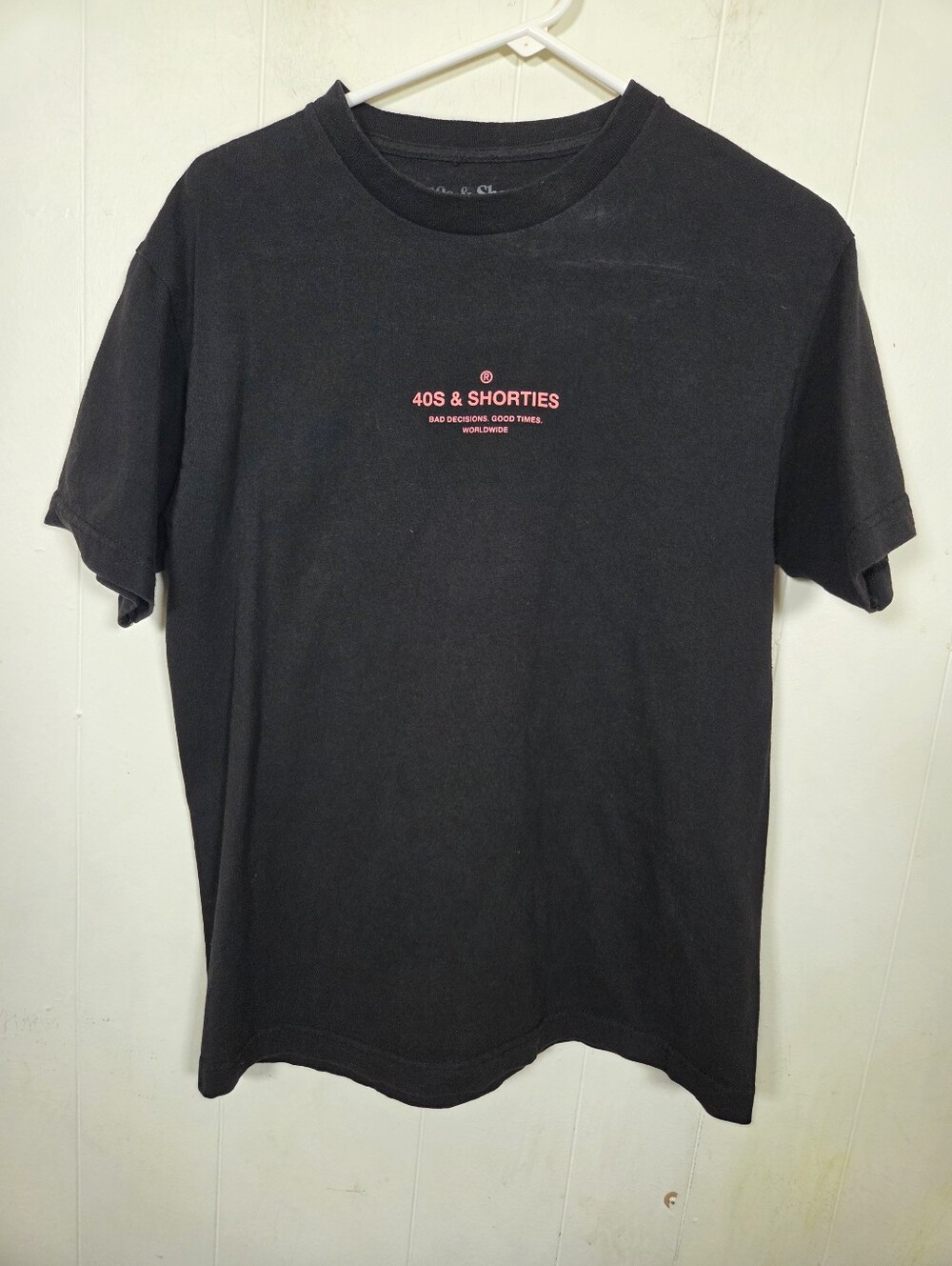 40s & Shorties Bad Decisions Good Times Black Pink Print Tee Shirt Size Medium